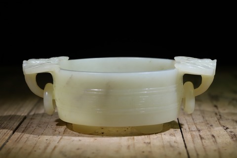 小叶紫檀|舊藏和田玉籽料“龙首回纹四足炉”