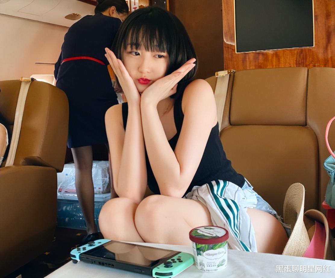 情侣|辛巴再次劝说赵梦澈追求徐婕,放话:因为她是你对象,当初才签约