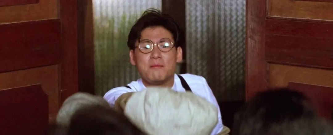 成龙|作为唯一的主角，成龙电影中出现过哪些巨星配角？谁最闪耀？