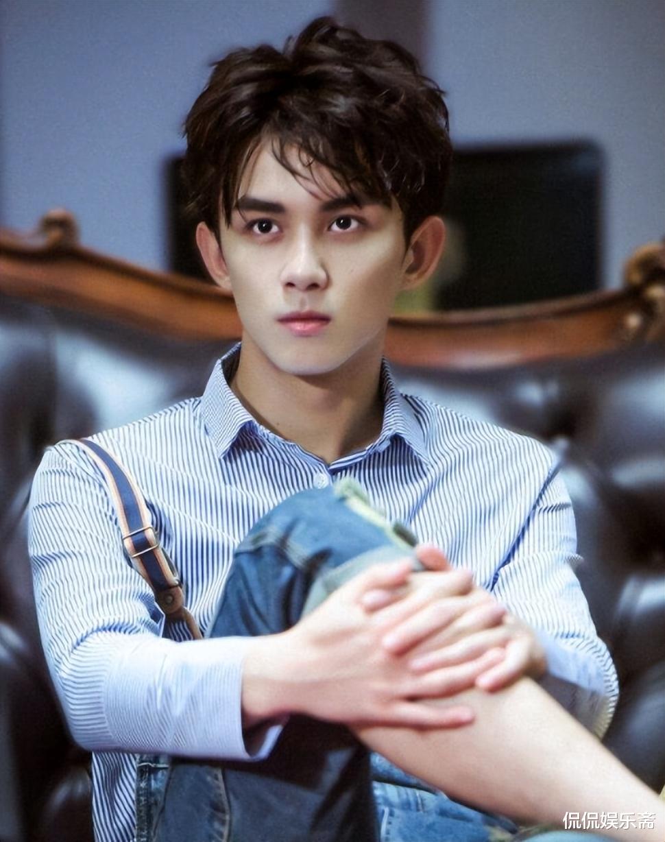 吴磊|戏份被删，海报被撤，直播被停，吴磊的成名之路，“步步惊心”！