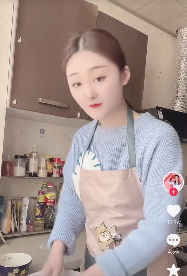 陈亚男|陈亚男近况曝光,这次她学聪明了,健身买菜做饭,只字不提前夫家