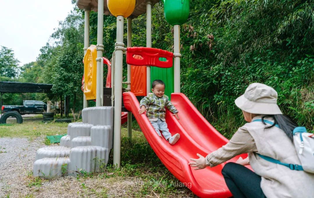 表情包|弥勒有个明朝就发现的神秘温泉，水烫得能煮鸡蛋，需要坐船才能进入