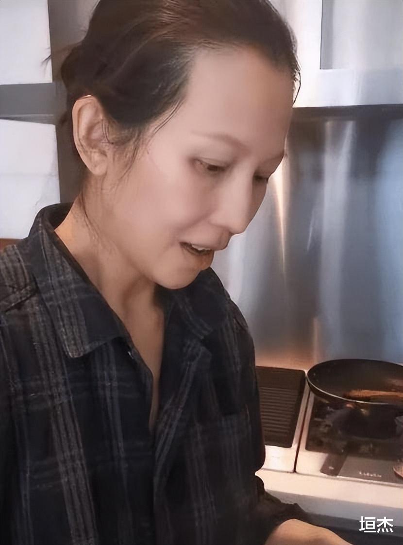 生图|痘痘脸、赘肉、五五分！生图里的“女神”明星，都因“照骗”翻车