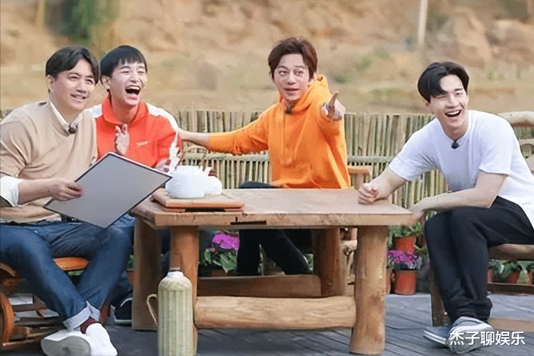 向往的生活|从三个方面来分析，《向往的生活》“自然化”的情节刻画