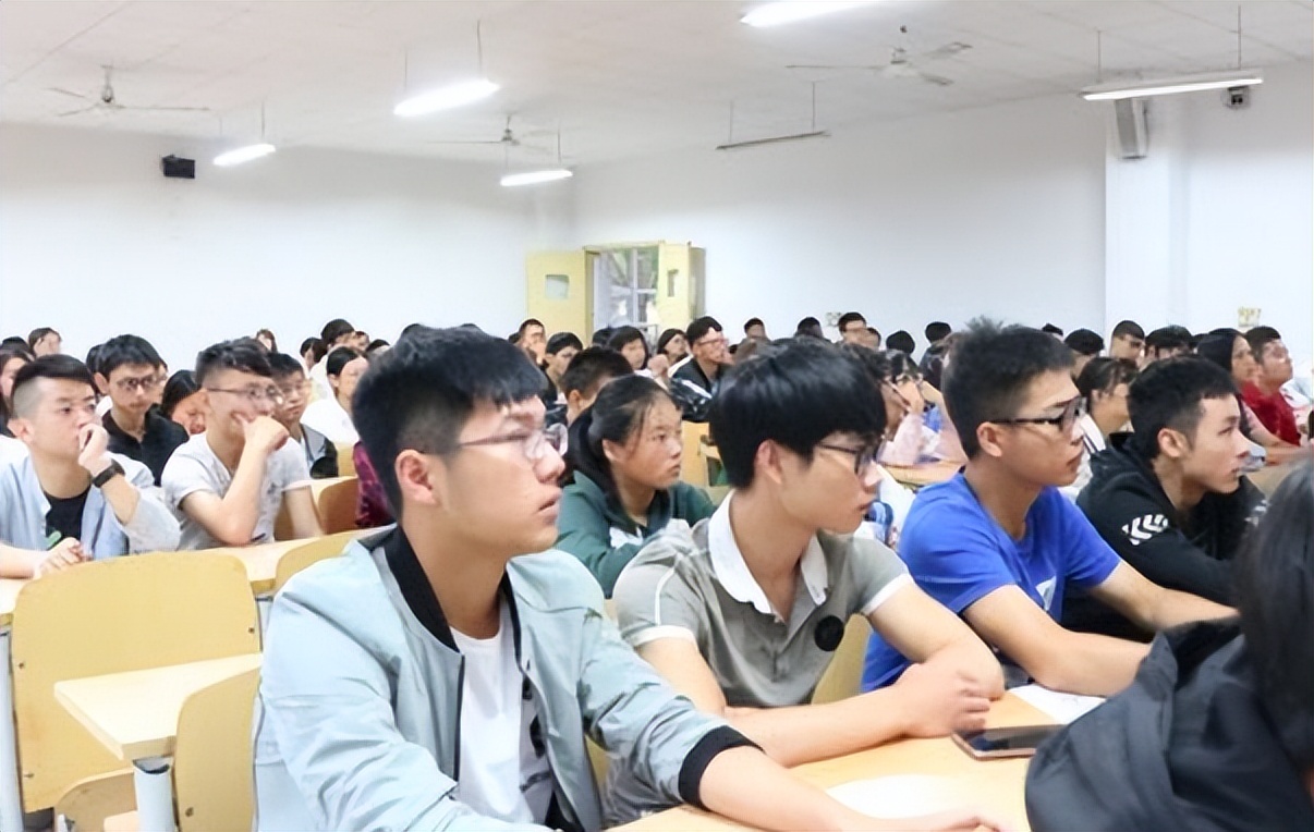 退役士兵|中铁22局公开招聘,有编制、平均薪资9704,3类毕业生可优先录取