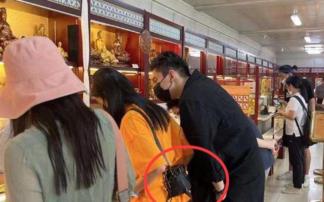 王大陆|王大陆暂不官宣恋情,穿百元外套和蔡卓宜分开走,女方背奢侈品包