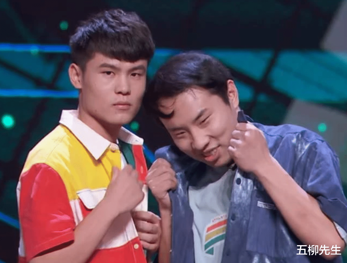 小品|恭喜！何广智返乡获菏泽老乡夹道欢迎，上一次有这排面的是大衣哥