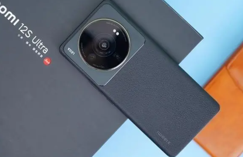 小米科技|小米13Ultra完美逆袭，屏下全面屏+200X数字变焦，又是年度机皇