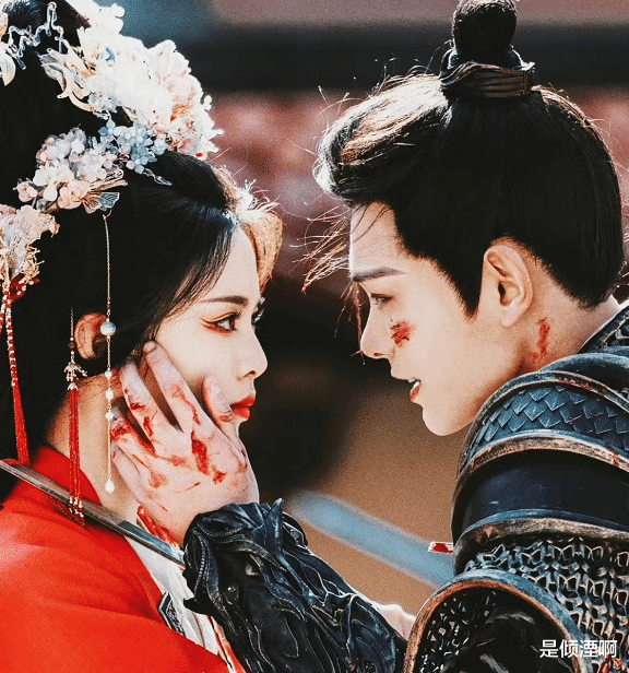 迪丽热巴|影视剧中的CP神图，杨超越穿嫁衣，彭小苒回眸笑，热巴拥抱杨洋！