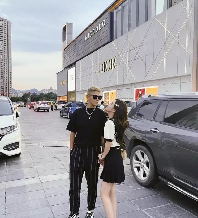 李影|5-1！中国女足锋霸满血归来，6分钟内轰2球，曾因女友问题被弃用