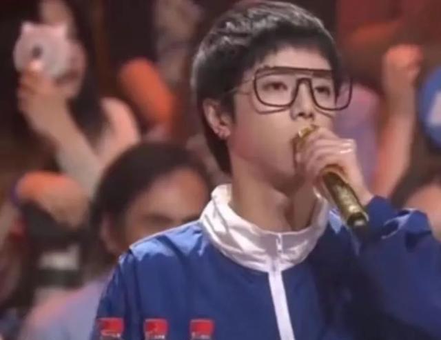 毛不易|5个受争议的明星，陈乔恩说张翰装，华晨宇犀利点评毛不易