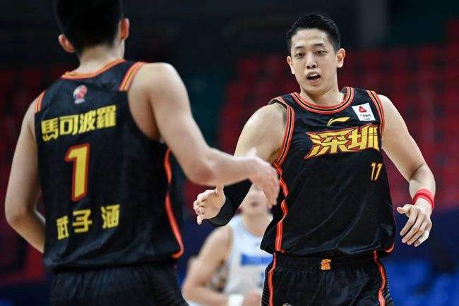 王哲林|场均仅14+9！不到一年时间，四项数据全面下滑，国产饼皇被高估？