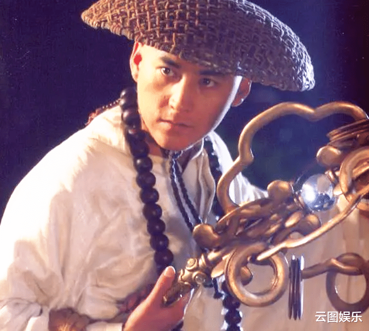 刘小锋|知名男星刘小锋近照引关注!被指发福脸肿难辨认,曾是古装美男