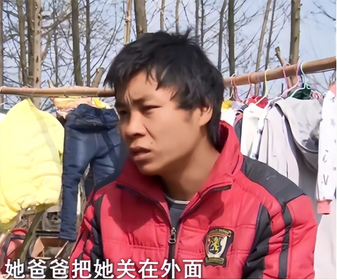 2012年,名牌大学生嫁给农民,生下双胞胎儿子后,却变得离奇疯癫