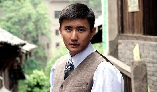 叶静|叶静：曾被琼瑶“钦点”，为上北影连考3次，如今41岁满头白发