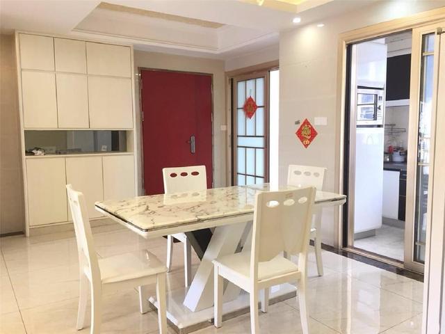 媳妇非要买二手房,但装修设计没啥特色,朋友说至少省了10万