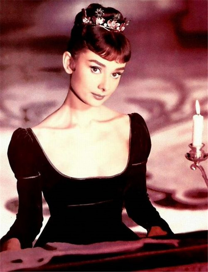 奥黛丽·赫本|《罗马假日》:最真挚的友谊,或许才是世间最长久的深情