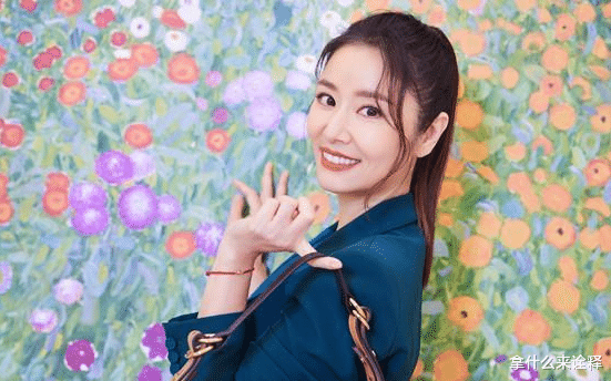 林心如|林心如带丈夫吃日料,穿粉色卫衣太加分,霍建华身材发福变大叔