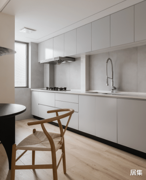 从自然的角度出发,用简约的色彩和纹理,装点出极具特色的家