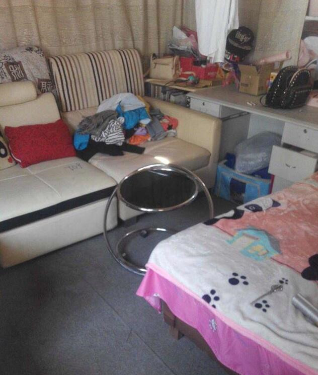 住的是出租房,用的是二手破旧家具,有谁比我嫁的更心酸?