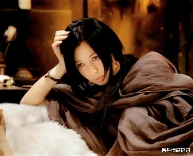 美丽|还迷恋排骨胸呢？18位“挂历女神”告诉你，珠圆玉润才是绝色