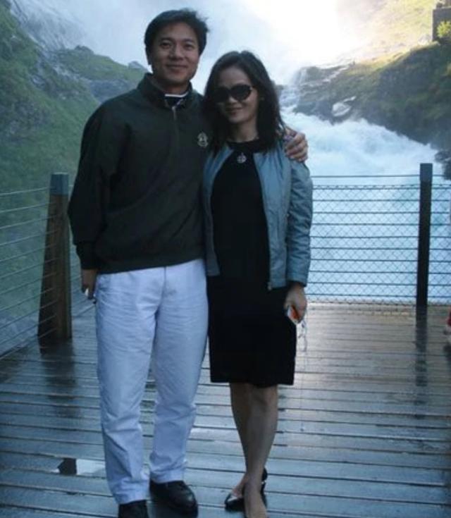 田朴珺|7位内地富豪妻子的颜值,马化腾老婆大气,王思聪妈妈气质高贵