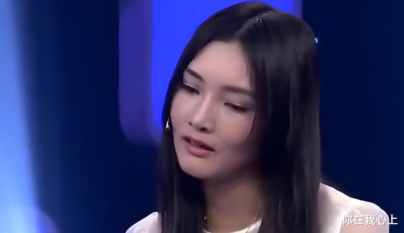 2013年,福建美女模特“网上寻亲”遭群嘲,称自小被拐卖作童养媳