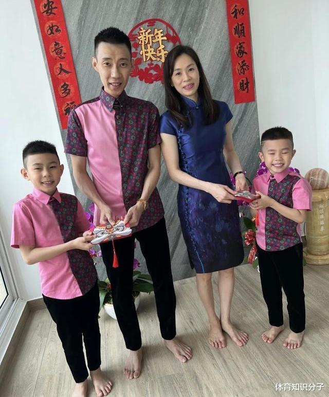 李宗伟|李宗伟给大家拜年！40岁拿督癌症康复后消瘦，身家超5亿堪称赢家