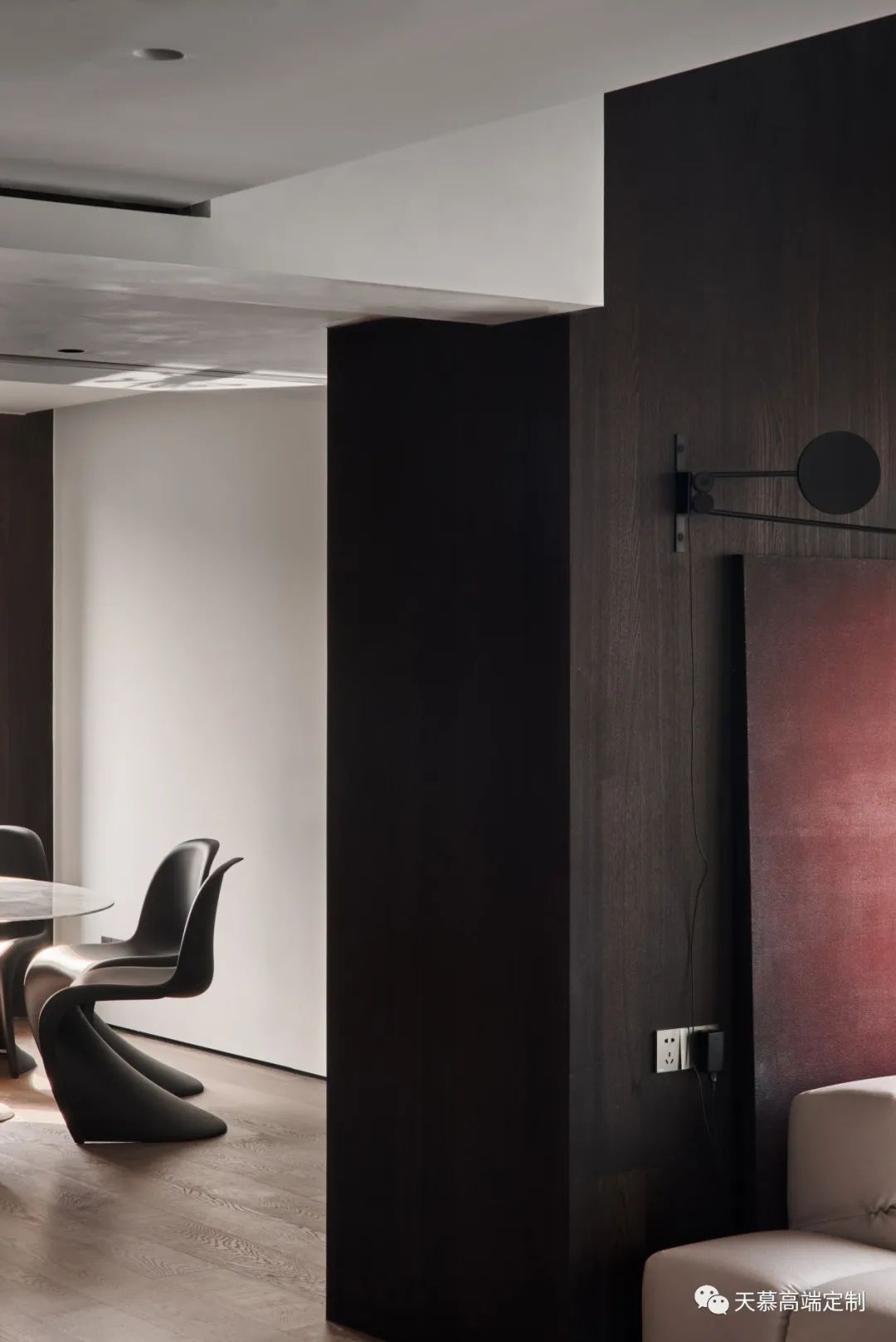 87㎡极简定制,单身的她为自己打造最舒适的居所