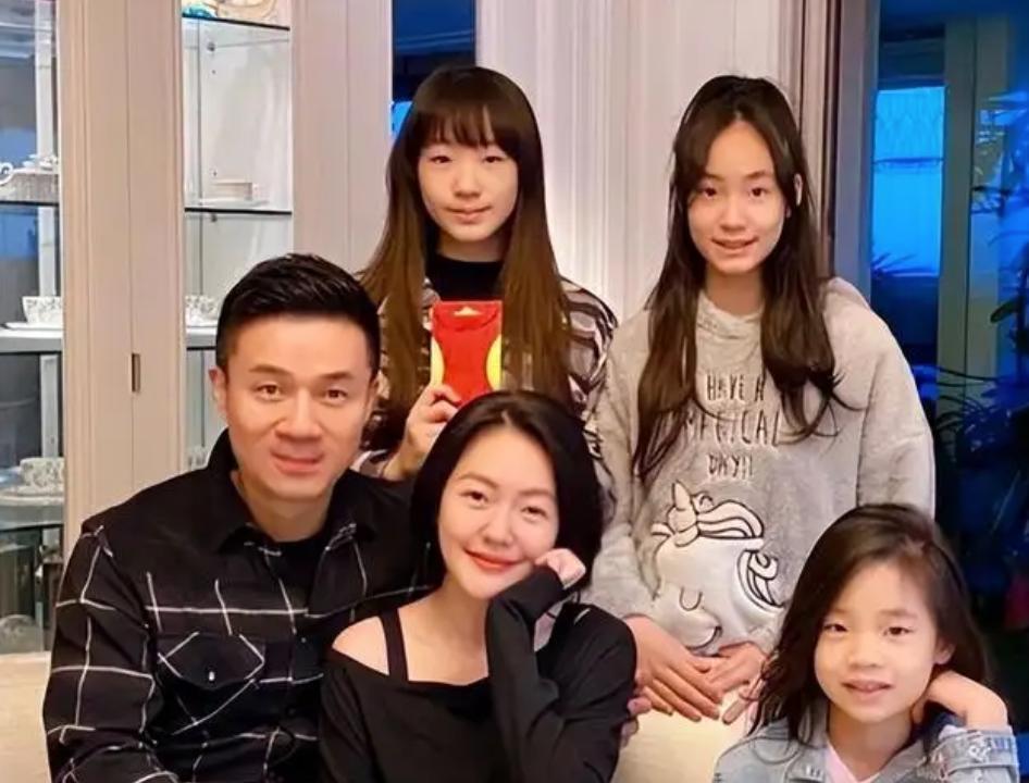 大S|反转？台媒曝大S婚内出轨，离婚前就跟具俊晔联系