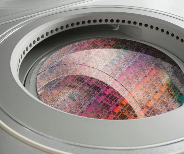 手机厂商|国产手机厂商“太聪明”，亲手将自己逼上了“绝路”