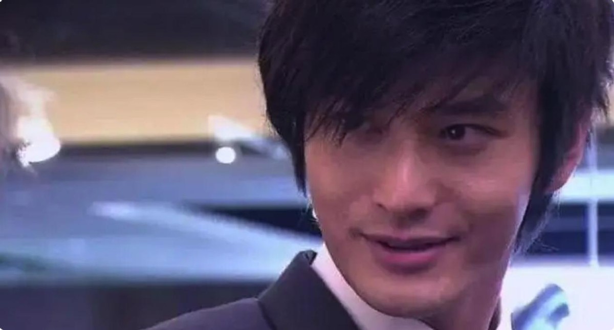 张翰|张翰王晓晨,谢谢你俩让观众知道,国产剧原来还可以低惨到2.3分