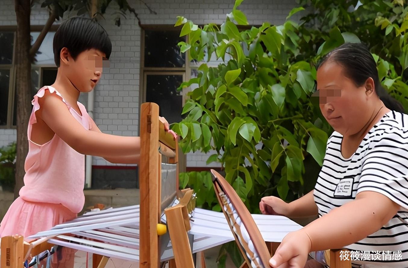 男子中年得女,养育四年发现女儿不是亲生,妻子:是我的错