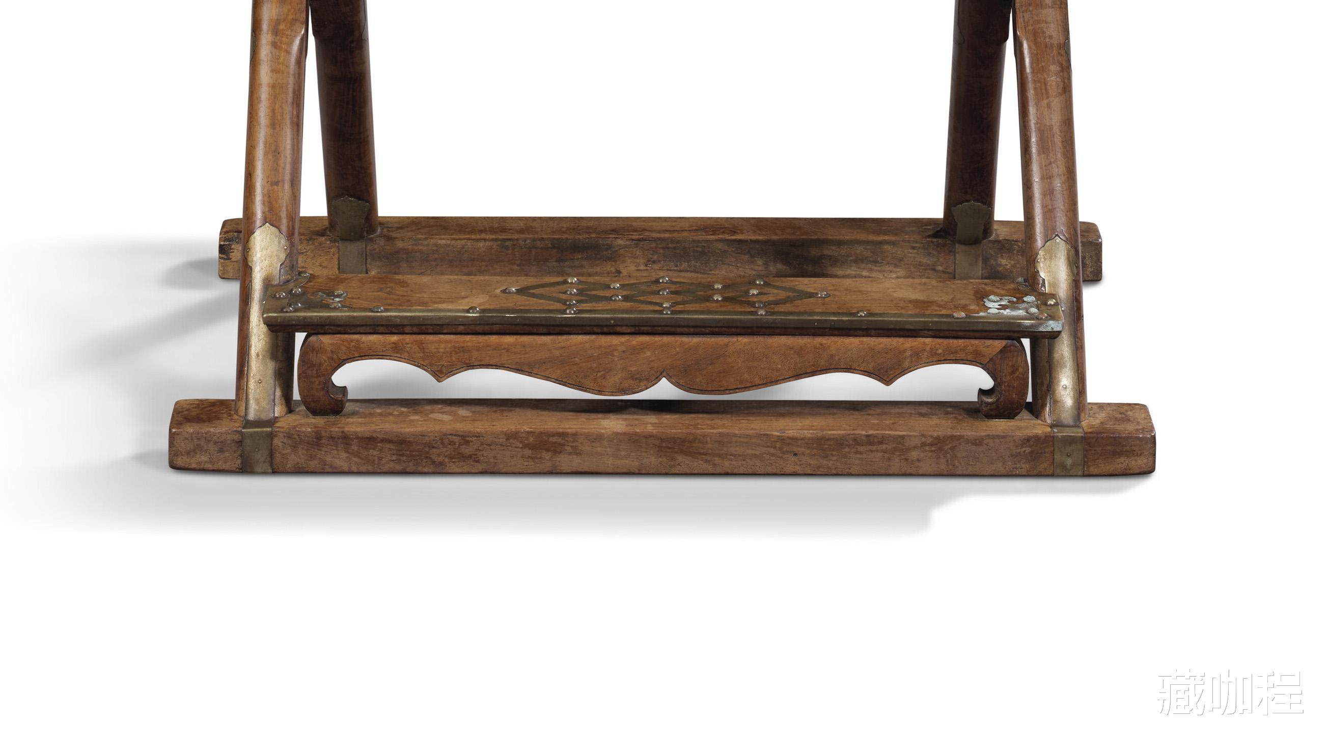 |鼓腿彭牙壸门脚踏,黄花梨大交杌估价百万港元