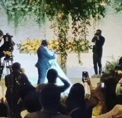 崔成国|51岁“金馆长”结婚现场：载歌载舞超欢乐，27岁妻子一脸娇羞