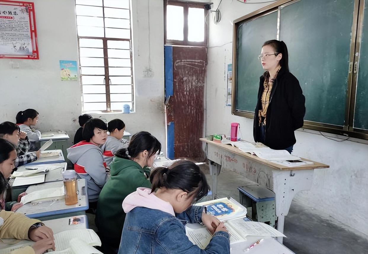 怪，城里老师逆向调动回到农村！惊问为什么，他给了四点理由