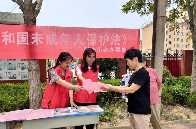 成本太低,四川3名未成年女生殴打13岁女生曝光,训诫之外的思考