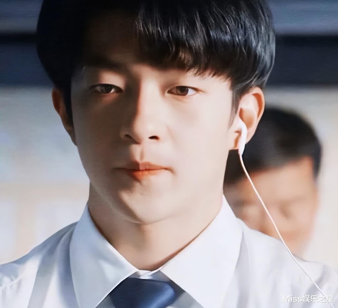 张佳宁|2022年的黑马剧，张佳宁30岁以后演少女获好评，傅菁因刘海火出圈