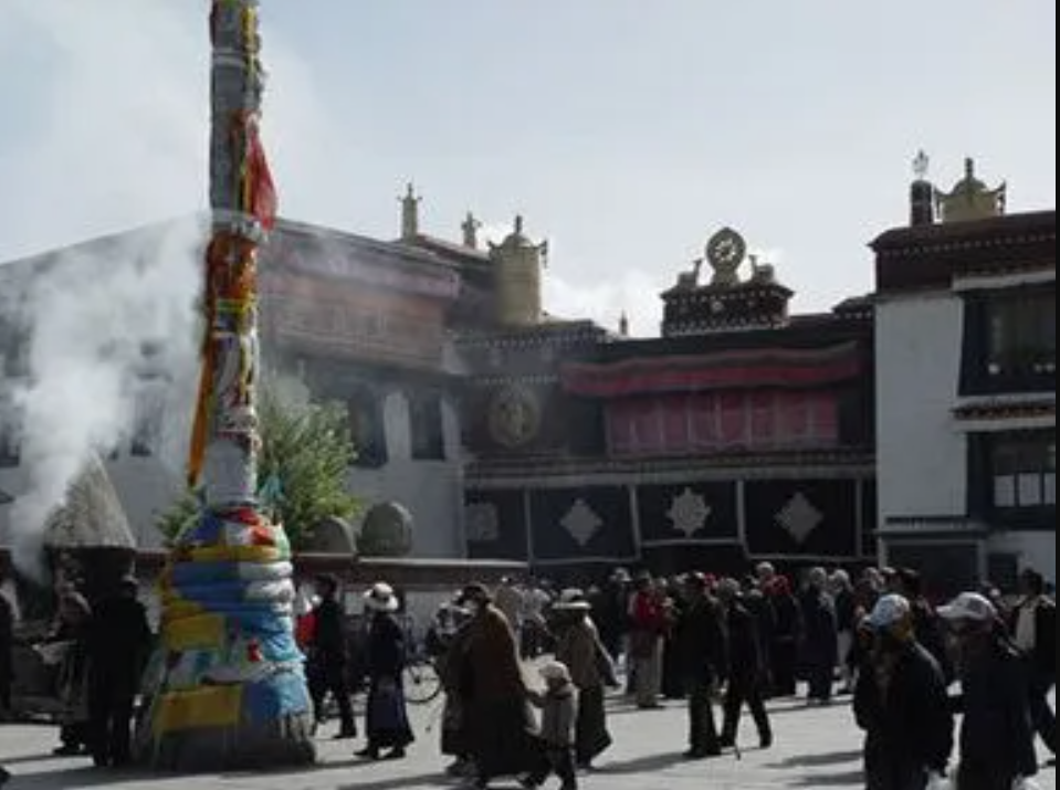 大昭寺|拉萨必去景点，大昭寺，藏传佛教的圣地