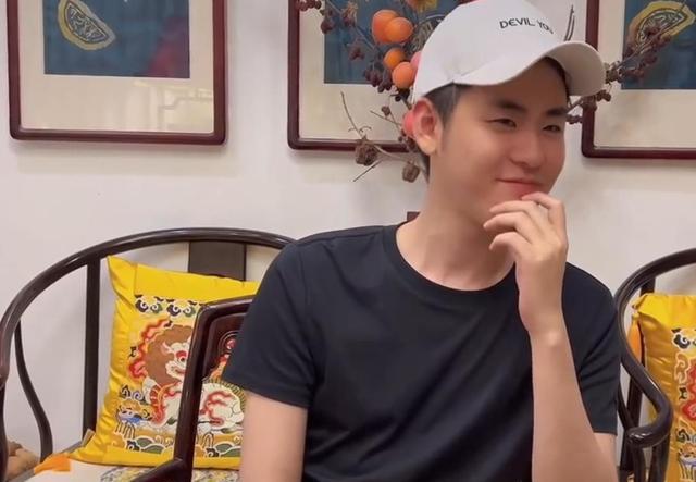 郭德纲|郭德纲想找德云社演员运营账号，张云雷回答：赚了钱要分我一半