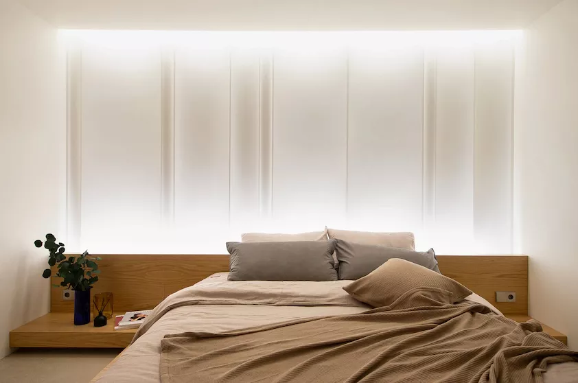 装修不再“循规蹈矩”,减少家具数量,阳光房里砌花坛过小资生活