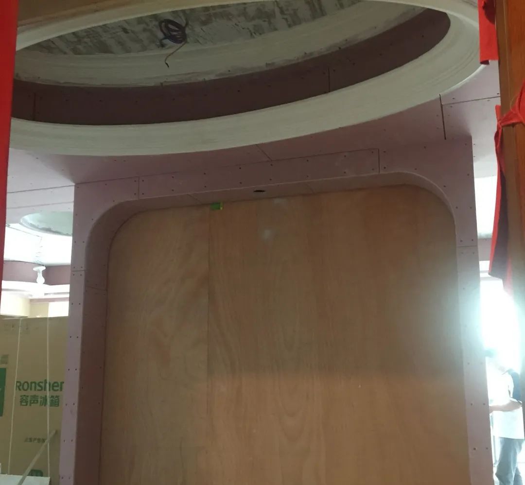 奋斗10年买了188平新房开始装修,装到一半发现无法晒衣服