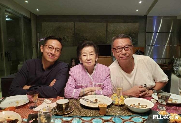 吴千语|吴千语跟林峯分手后交往富三代，越来越自信！自曝旧照，青涩黝黑