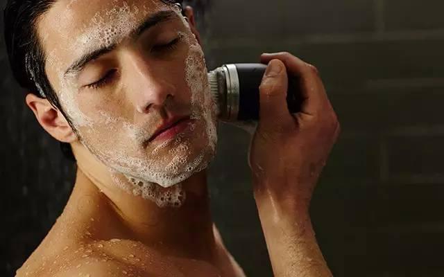 补水 补水洗面奶哪个牌子好 男士美白补水洗面奶盘点