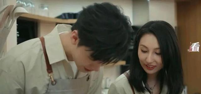 cp粉|心动的信号5:女2发博和粉丝互动,男1现身评论区,CP粉要崩溃了