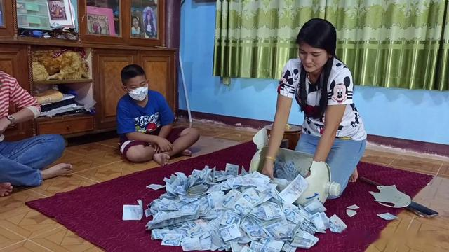 每天存一点!泰国女子1年存钱27万铢!