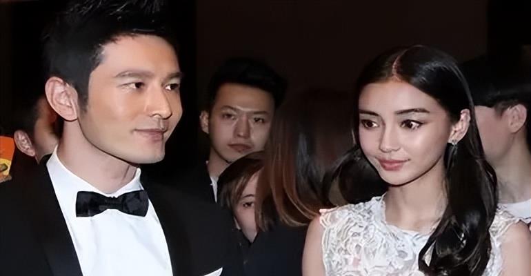 杨颖：离婚后成圈内透明人，综艺半跪给新人端水果