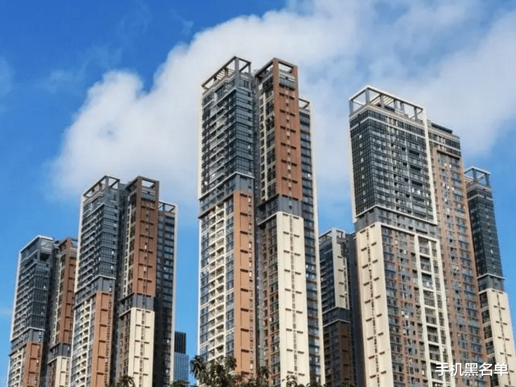 蚊子|住在53楼十年后，高层楼房各种问题频出，差点得了抑郁症