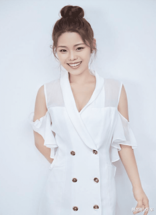 对决|有人越长越丑,有人成年后逆袭,同样是童星差别怎么这么大?