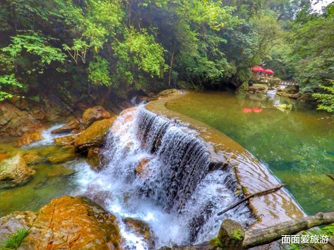 |贵州适合避暑的景区，年平均气温16度，是休闲度假的绝佳?地?